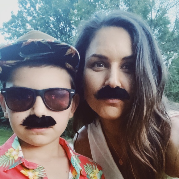 Meet your Posher, Kristy - Picture 1 of 3